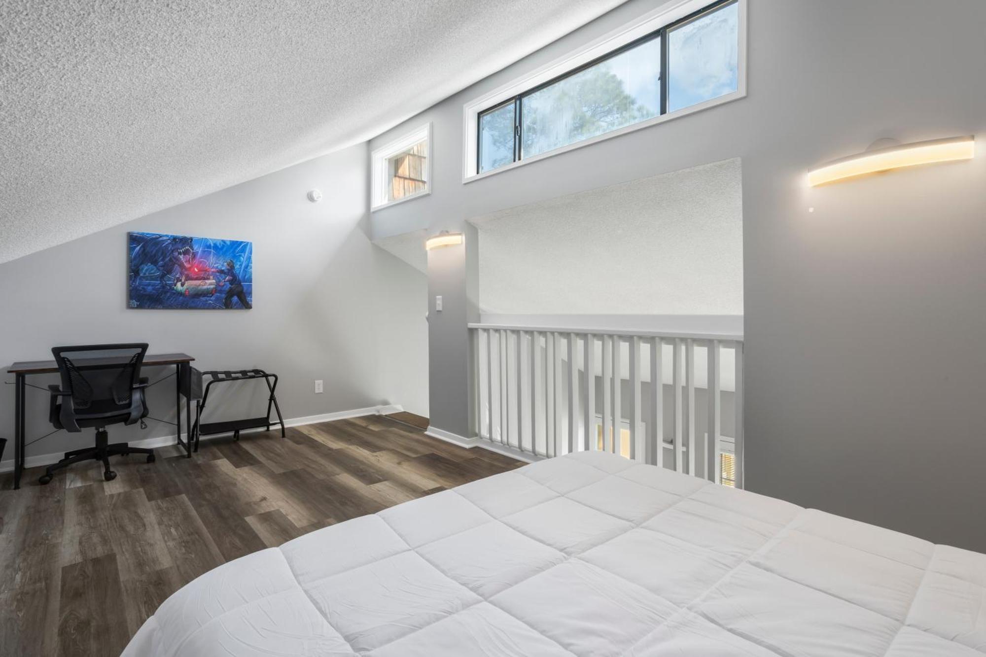 King Bed Well-Located Cozy Townhouse Retreat Apartment กัลฟ์พอร์ต ภายนอก รูปภาพ