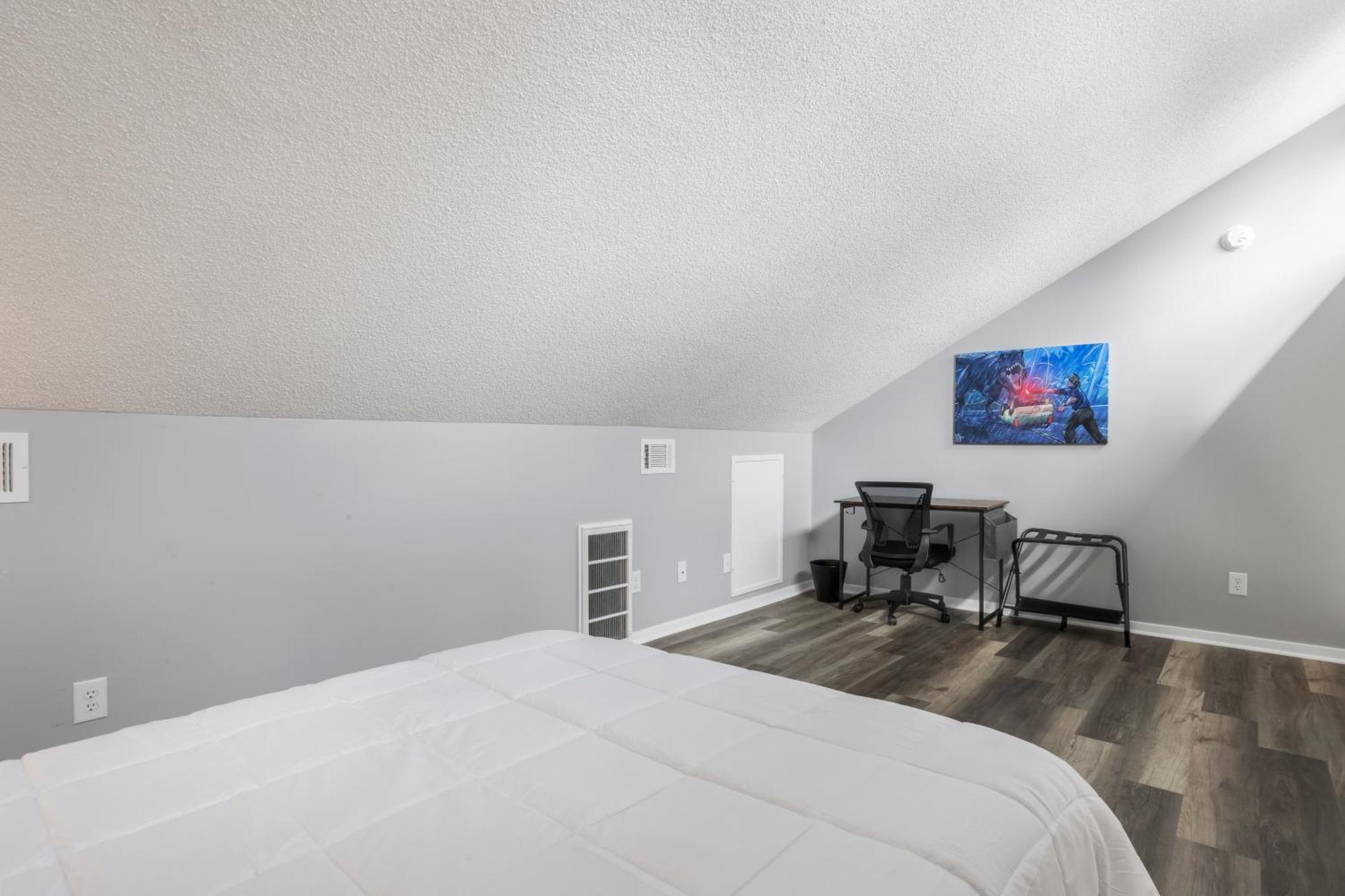 King Bed Well-Located Cozy Townhouse Retreat Apartment กัลฟ์พอร์ต ภายนอก รูปภาพ