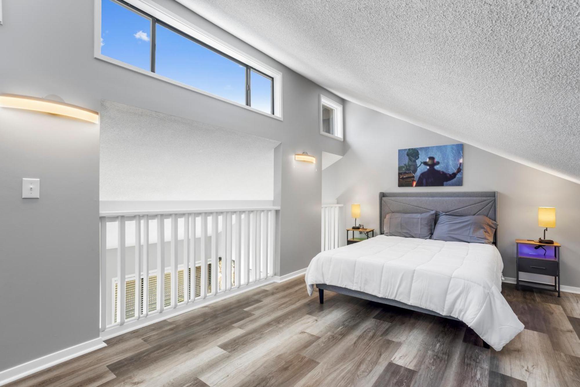 King Bed Well-Located Cozy Townhouse Retreat Apartment กัลฟ์พอร์ต ภายนอก รูปภาพ