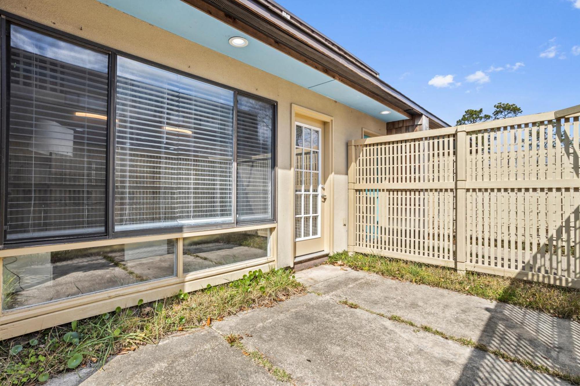 King Bed Well-Located Cozy Townhouse Retreat Apartment กัลฟ์พอร์ต ภายนอก รูปภาพ